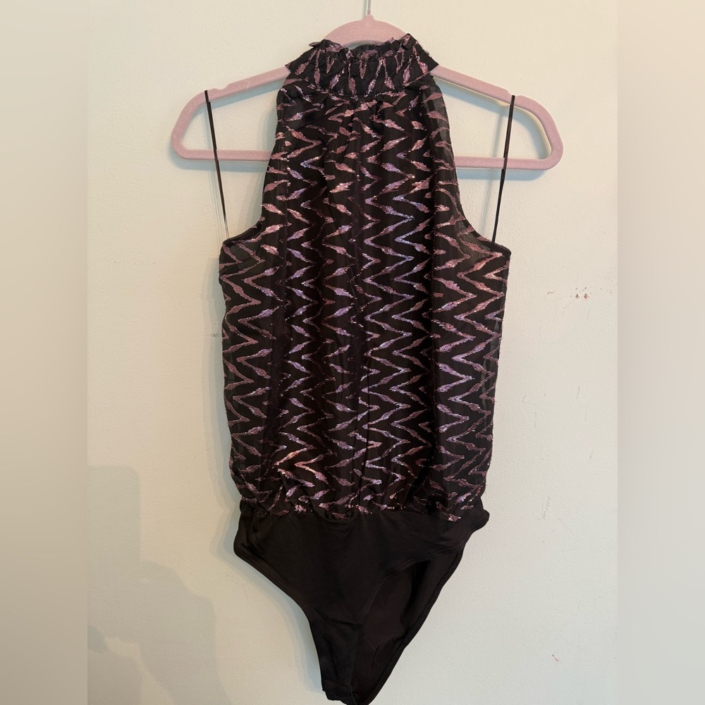 🛍️🛍️Black and Pink Zigzag Bodysuit - Picture 3 of 8